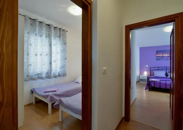 Charming Natali With Private Pool In Pula Galižana