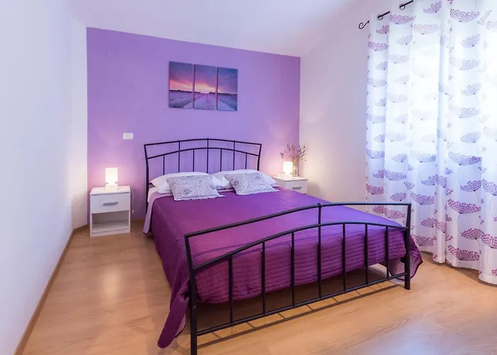 Charming Natali With Private Pool In Pula *
