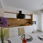 Charming Natali With Private Pool In Pula Galizana