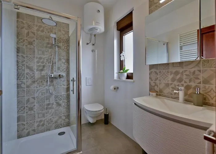 Vila Charming Natali With Private Pool In Pula