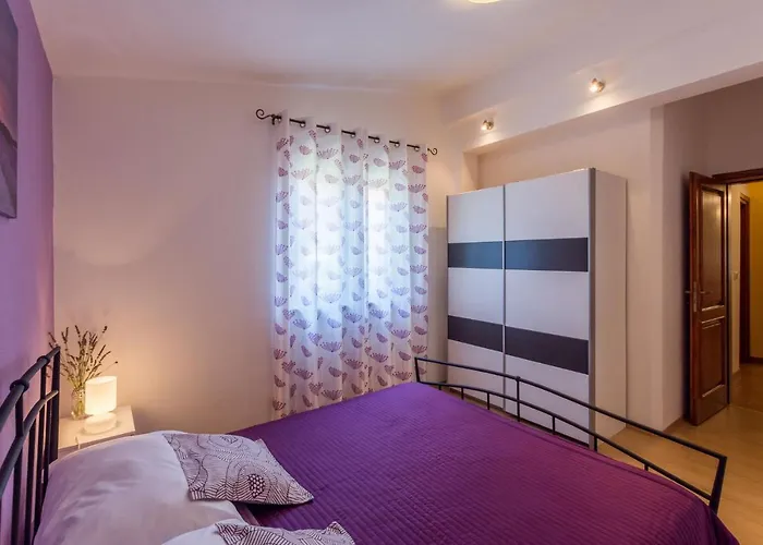 Charming Natali With Private Pool In Pula Vila *